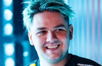 BetBoom Team и Spirit пробились в плей-офф EWC по Dota 2, Aurora завершила выступление