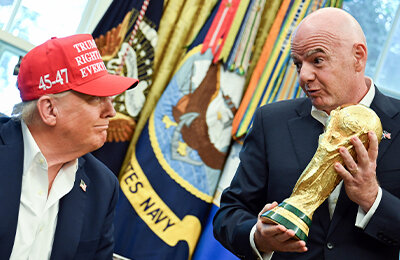 Дональд Трамп посетит финал чемпионата мира и вручит Кубок вместе с Инфантино