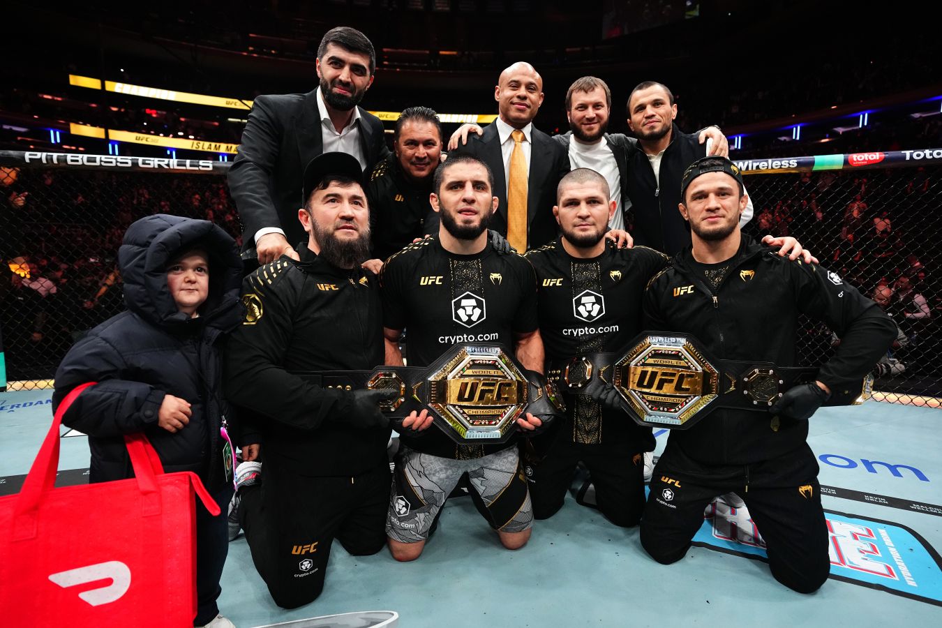 Хабиб Нурмагомедов опубликовал видео подготовки команды к турниру PFL