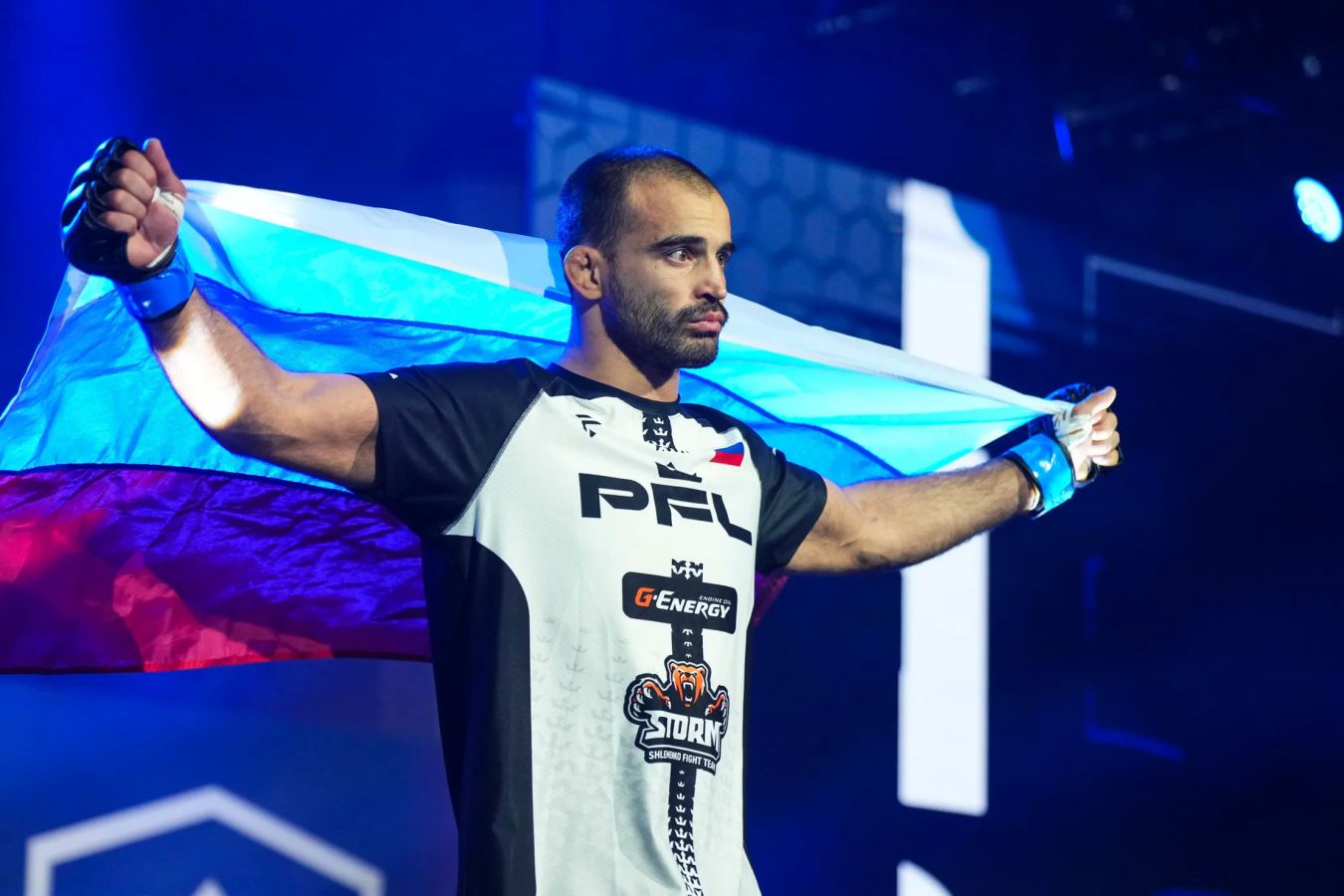 Андрей Корешков победил Таффарела Рибейро техническим нокаутом на турнире SFC