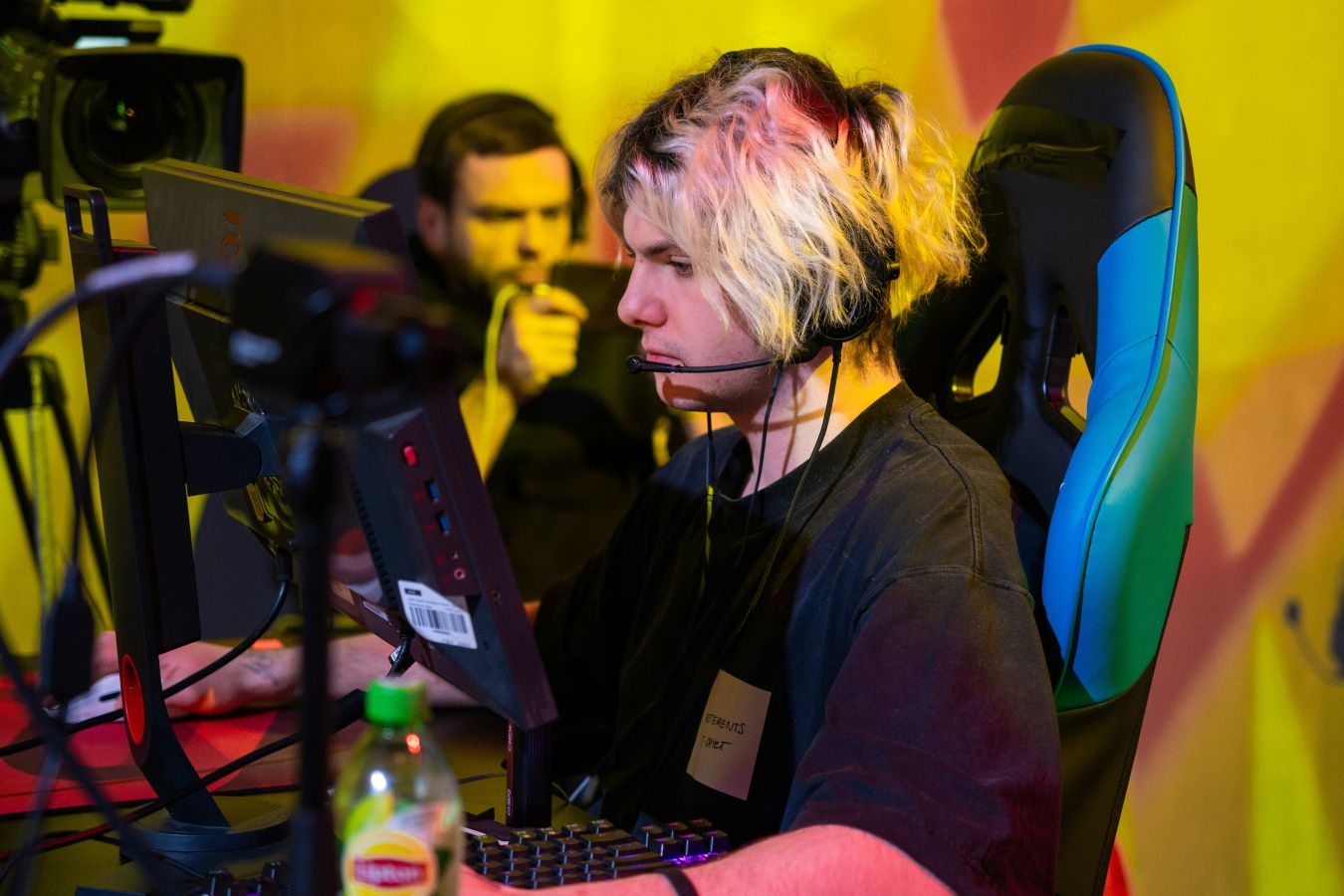 WW Team с тренером Chopper победила в первом матче CIS LAN Championship 6 по CS2