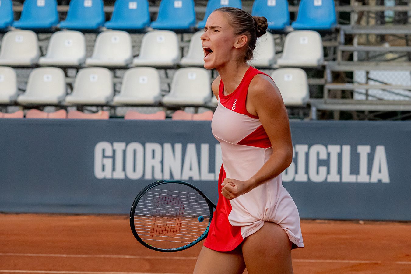 Россиянка Прозорова вышла во второй круг турнира WTA-250 в Мемфисе