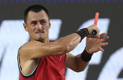 Бернард Томич впервые за 7 лет выиграл два матча ATP подряд и обыграл Хачанова