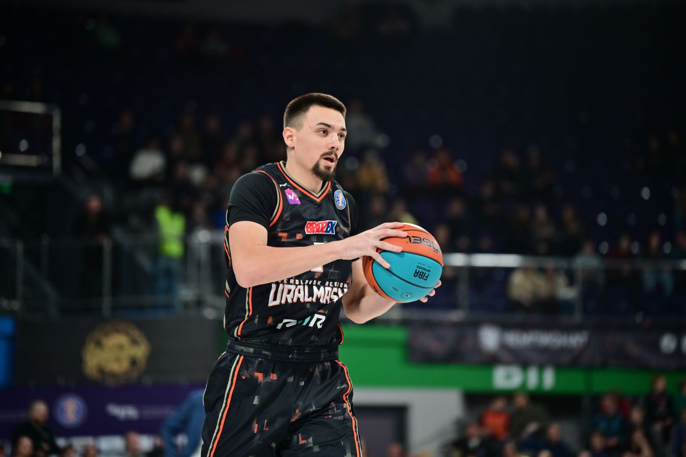 «Самара» подписала бывшего игрока «Уралмаша» Петенева