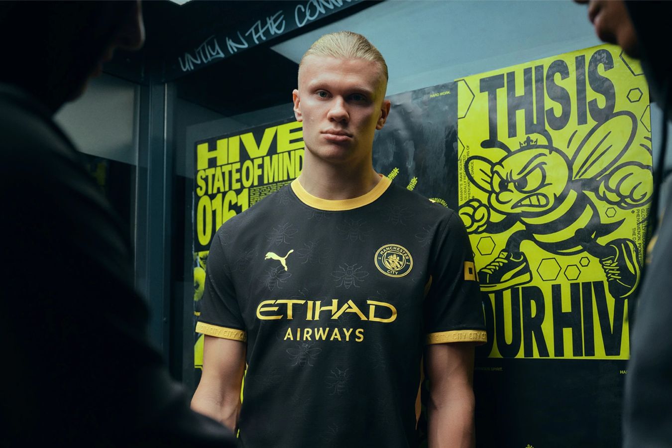 «Манчестер Сити» и Puma представили черно-желтую выездную форму с символикой города