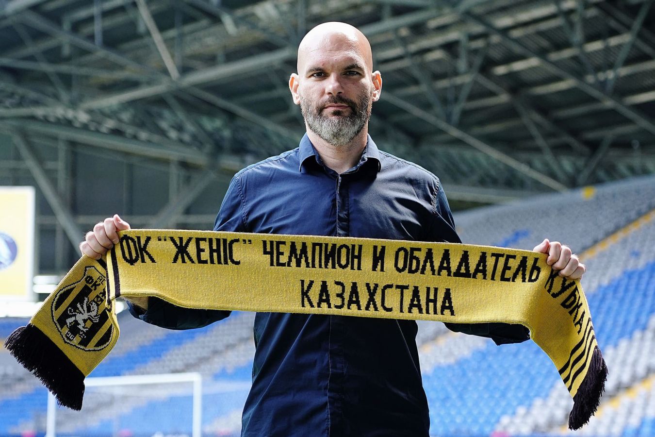Владимир Слишкович стал главным тренером казахстанского «Жениса»