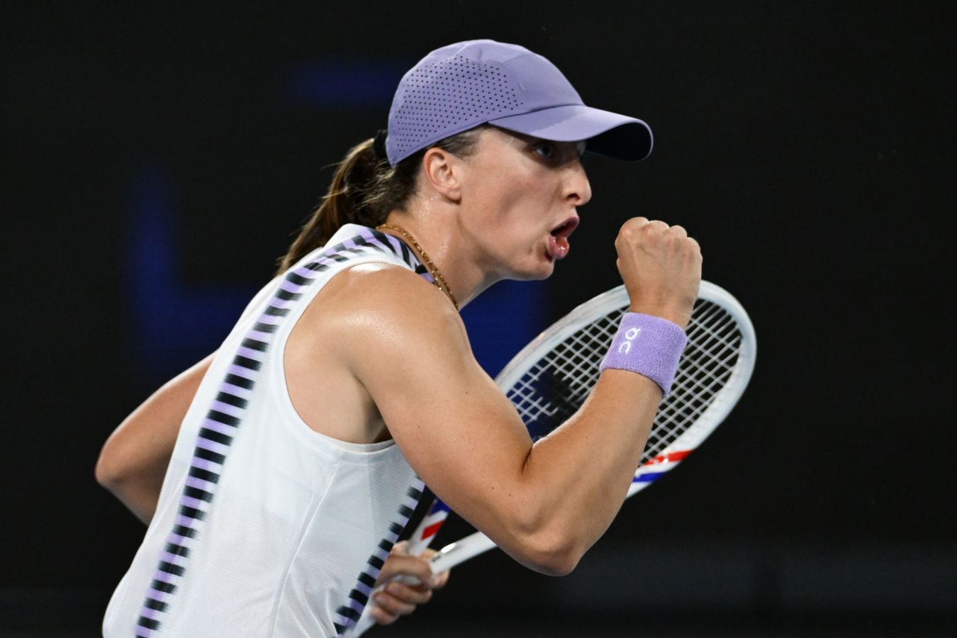 Ига Швёнтек вышла в четвертьфинал турнира WTA-1000 в Торонто