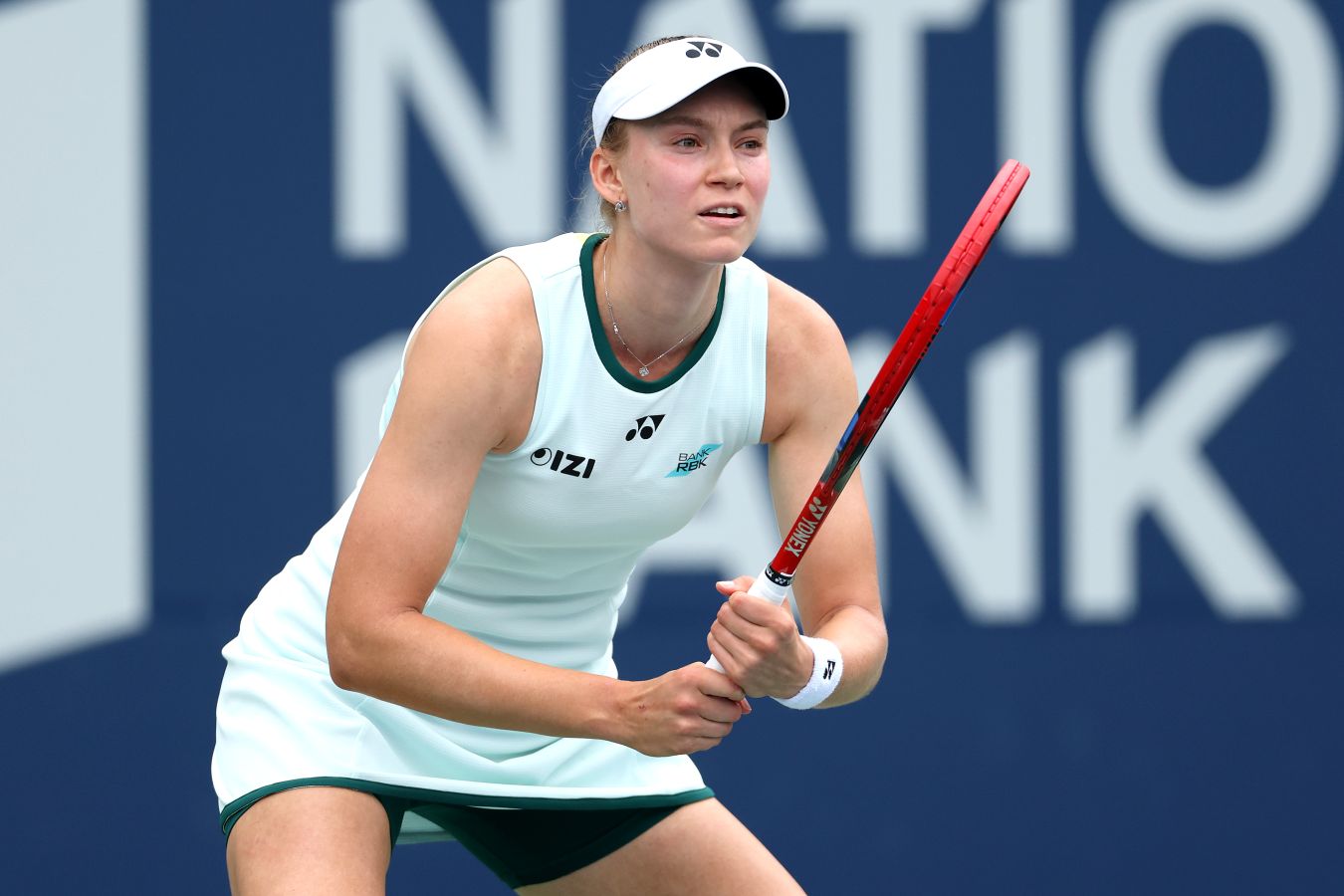 Елена Рыбакина и Ига Швёнтек вышли в финал турнира WTA-1000 в Торонто