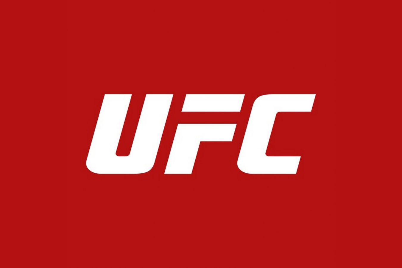 Ислам Махачев и Иэн Гэрри показали одинаковый вес перед UFC 330