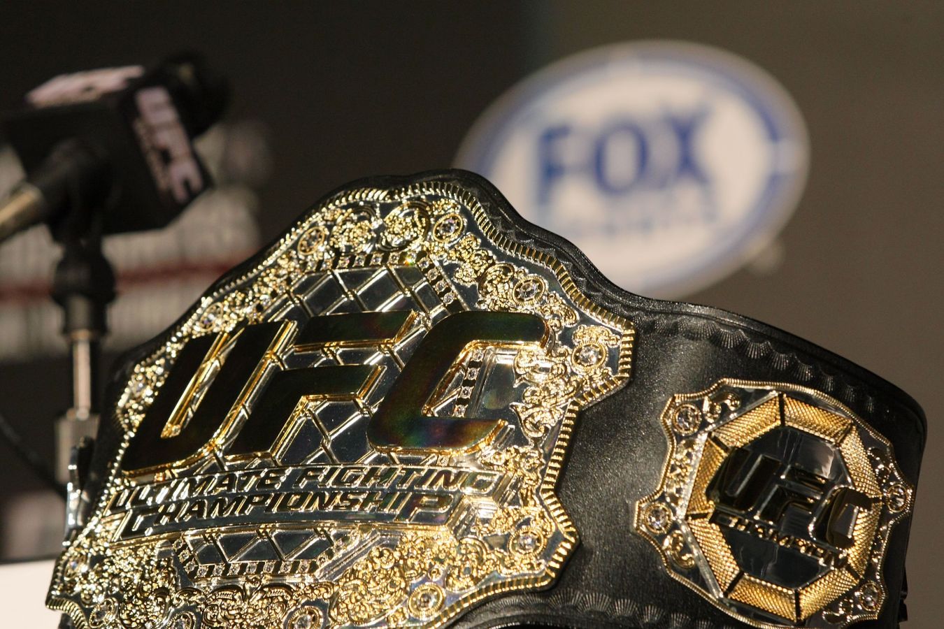 Мыктыбек Оролбай проиграл Джеремайе Уэллсу на UFC 330