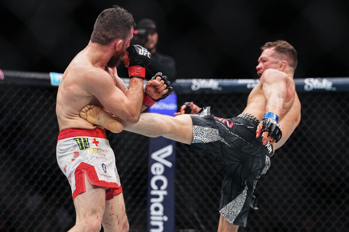 Мераб Двалишвили отреагировал на назначение боя с Петром Яном на UFC 333