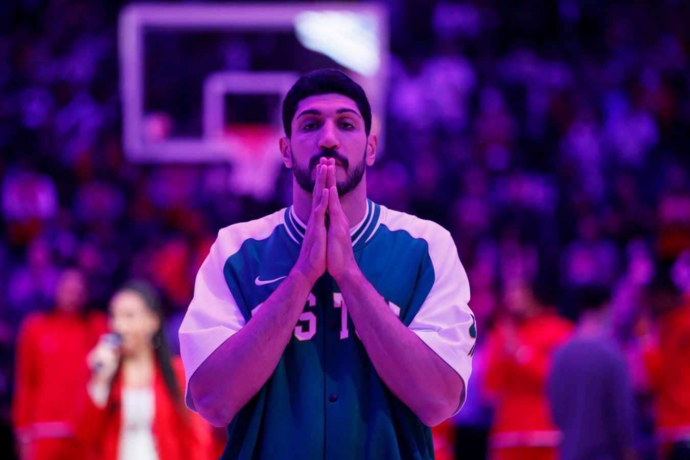 Энес Кантер сообщил о восьми баскетболистах, желающих перейти в WNBA