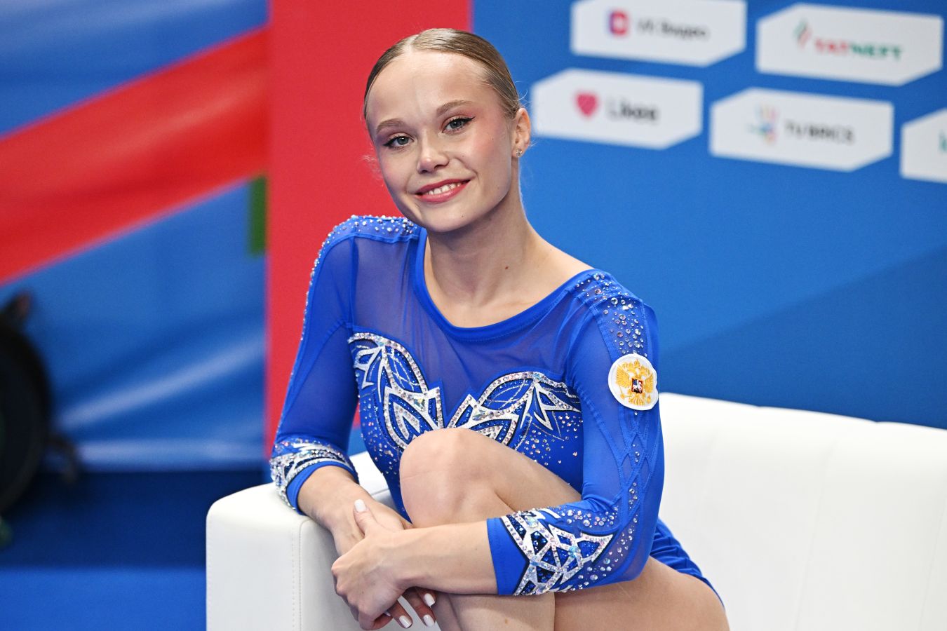 Ангелина Мельникова пожелала Руслану Литвинову скорейшего восстановления
