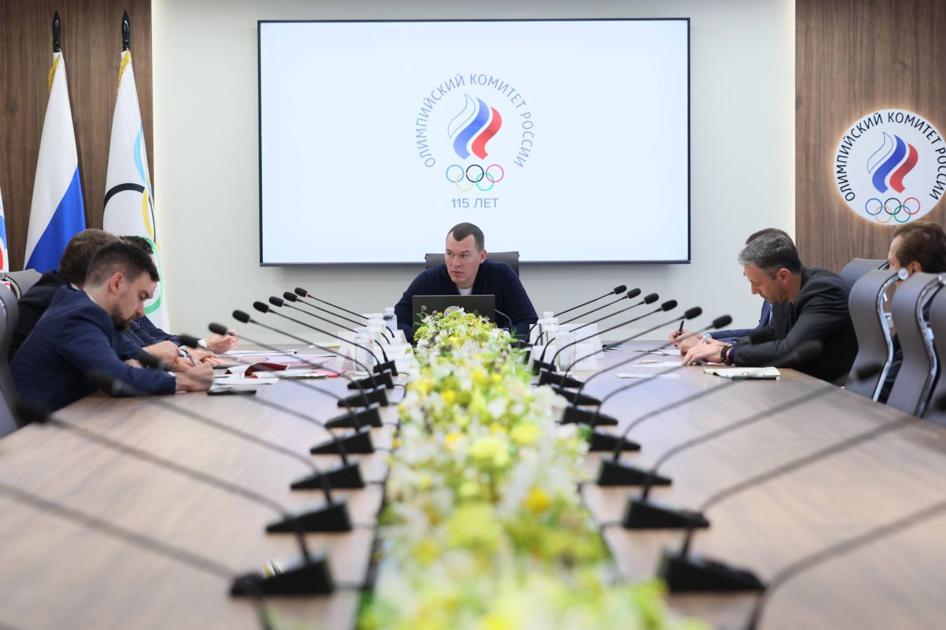 Министр спорта Дегтярёв обсудил вопросы хоккея с руководством ФХР и КХЛ