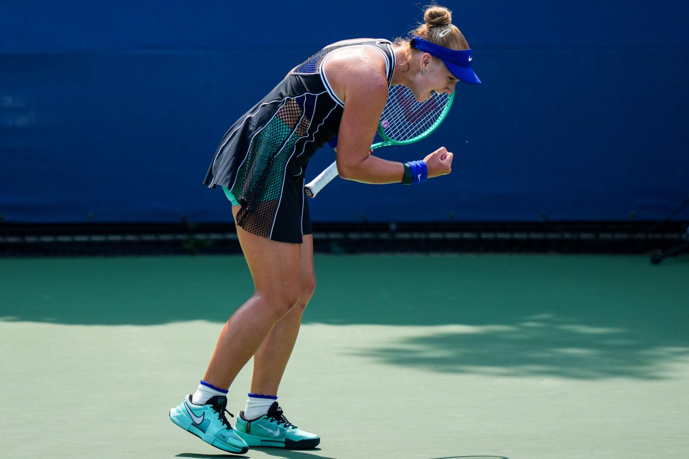 Кристина Лютова выиграла первый сет против Чжэн Циньвэнь на US Open — 2026