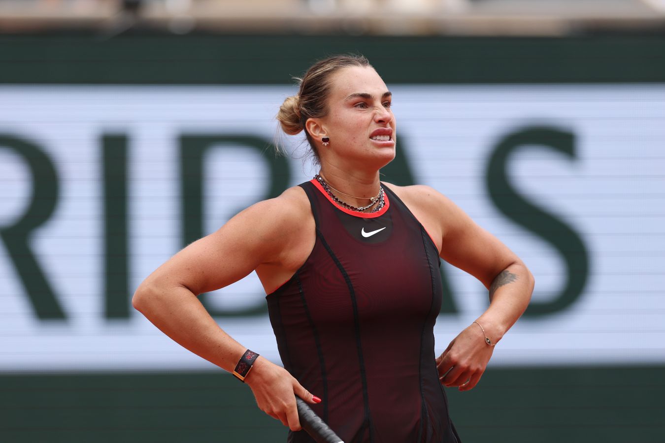 Арина Соболенко остановила матч на US Open из-за запаха травки на корте