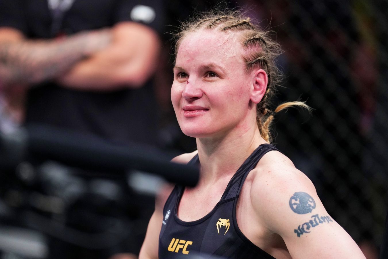 Валентина Шевченко освободила титул чемпионки UFC в наилегчайшем весе