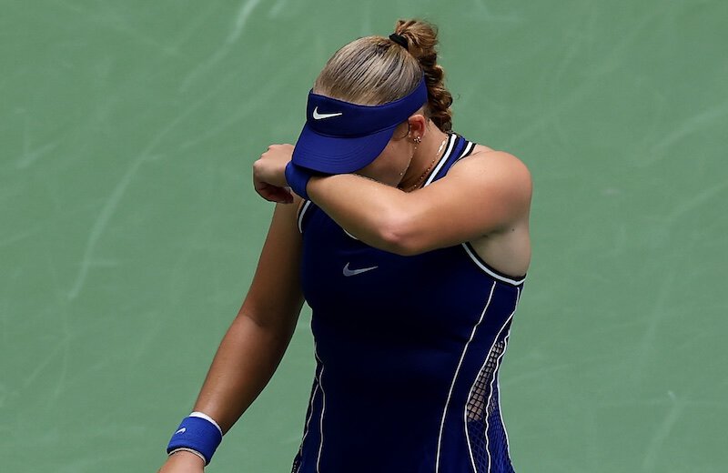Мирра Андреева упустила два матчбола в четвертьфинале US Open против Коко Гауфф