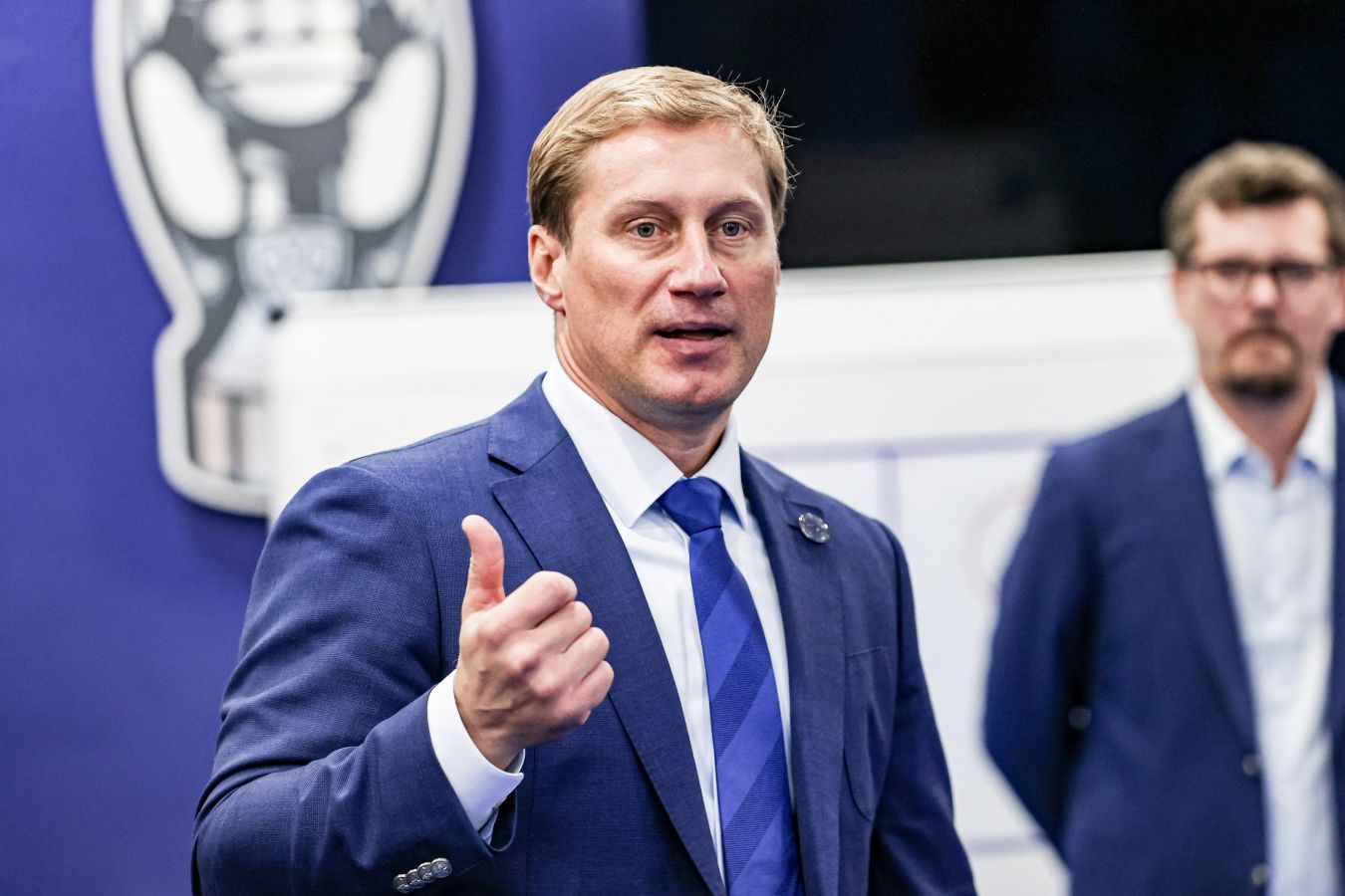 Ярослав Люзенков прокомментировал первую победу «Сибири» в сезоне
