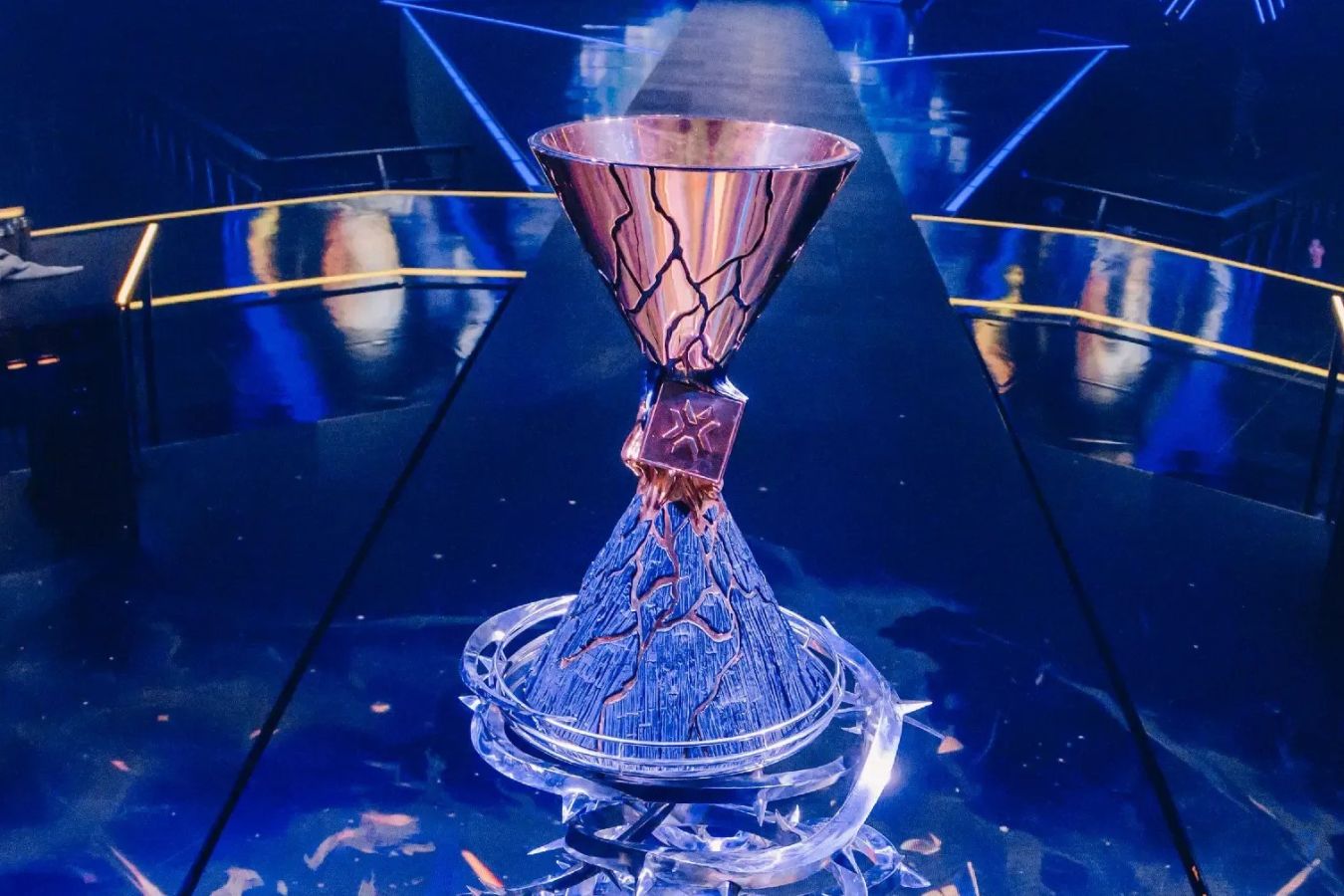 Riot Games запретит партнёрским клубам Valorant содержать два состава с 2027 года