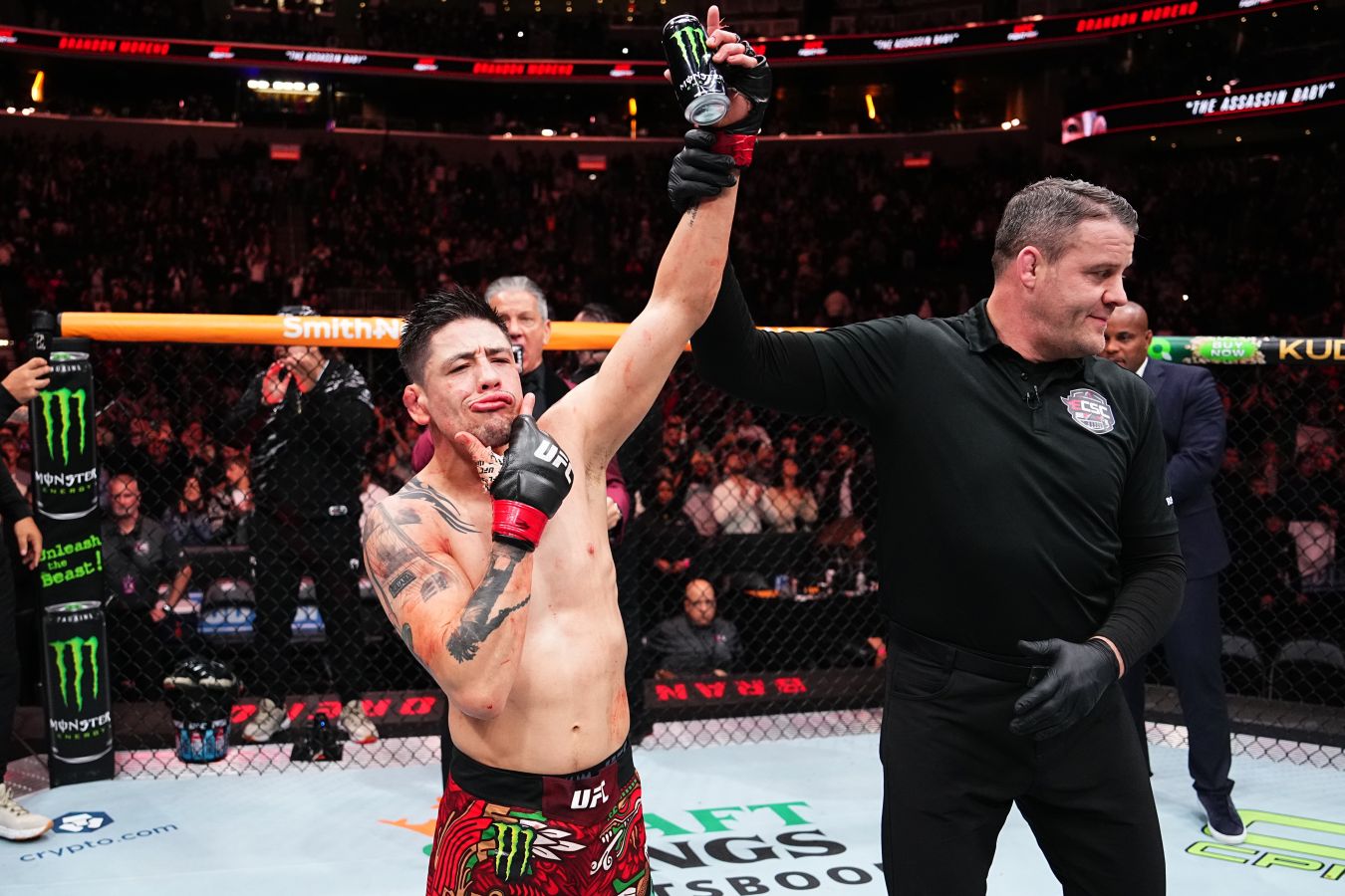 Брэндон Морено победил Джозефа Моралеса на UFC Fight Night 288
