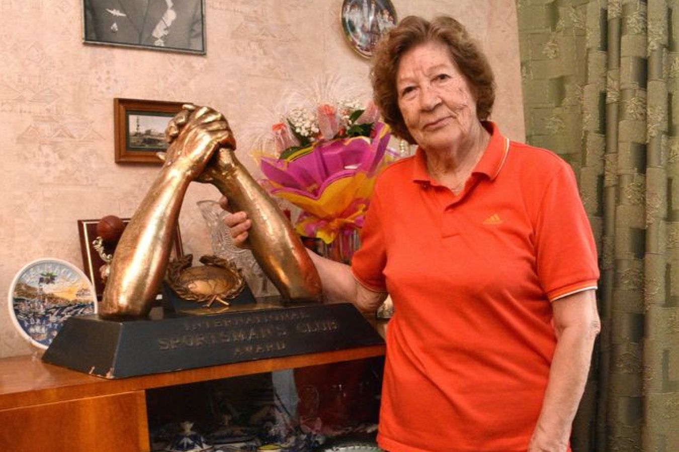 «Зенит» поздравил Нину Познанскую с 94-летием