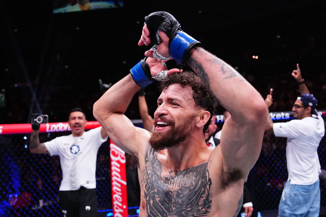 Маурисио Руффи рассчитывает на бой за титул UFC после победы над Царукяном