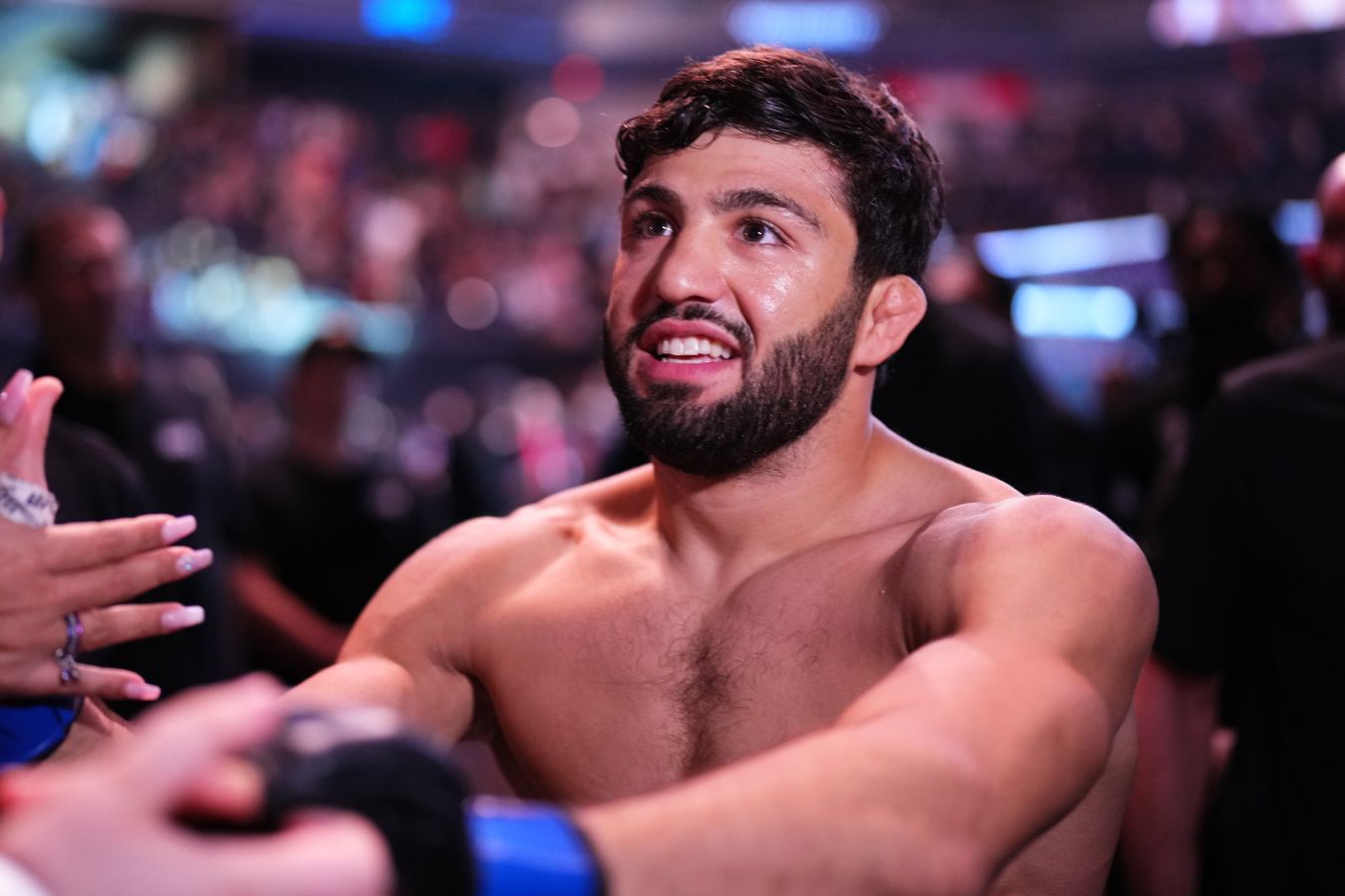 Завершился турнир UFC 331 с участием Царукяна и Пантожи