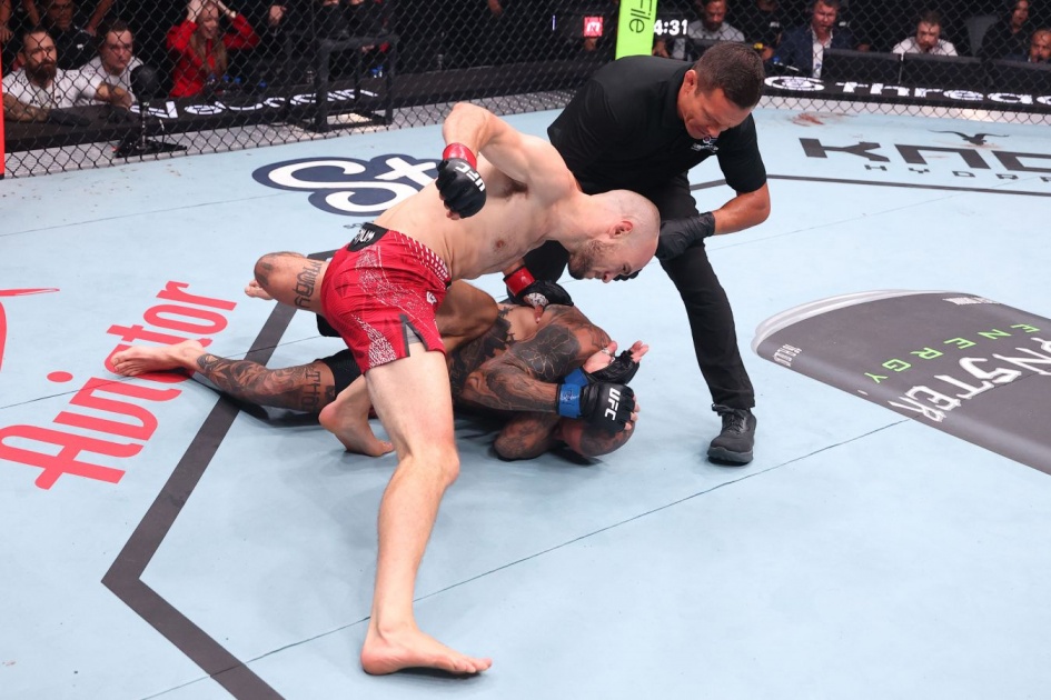 Четыре бойца получили бонусы за лучшие выступления на турнире UFC в Белграде