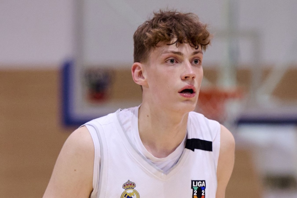 Илья Фролов перешёл в «Арканзас Рэйзорбэкс» из NCAA